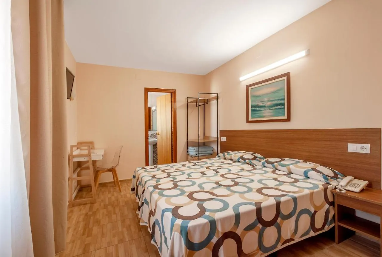 Hotel Silvia Empuriabrava 2*,  Spain